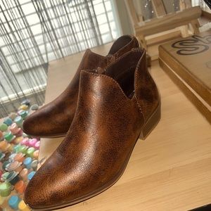 Women’s ankle boots